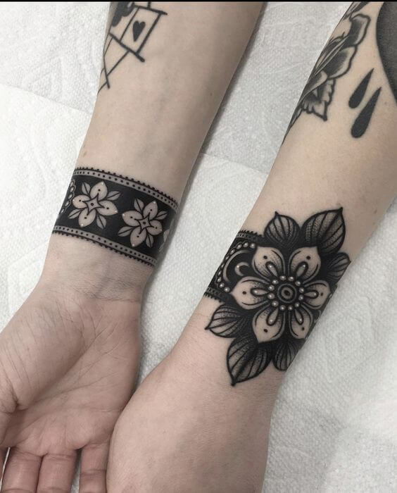Black And White Traditional Tattoo 4 Traditional Tattoos (100+ Inspiration Tattoos)