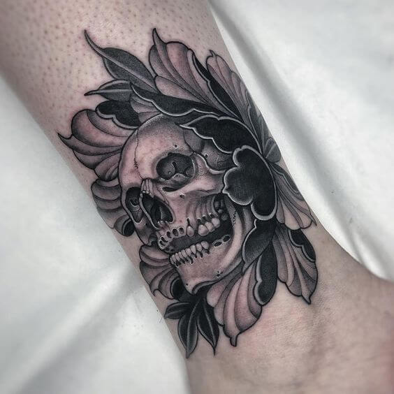 Skull Flower Tattoo 2 61 Awesome Skull Tattoo Designs for Men and Women in 2022